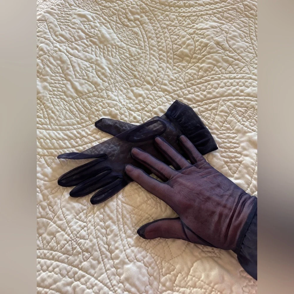 1950s Vintage Navy Sheer Nylon Gloves Small Medium